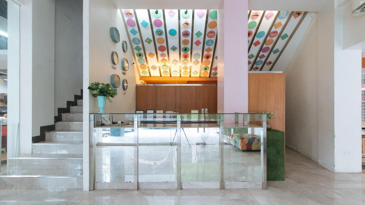 Urbanview At Lacson Street Bacolod City By Reddoorz Luaran gambar