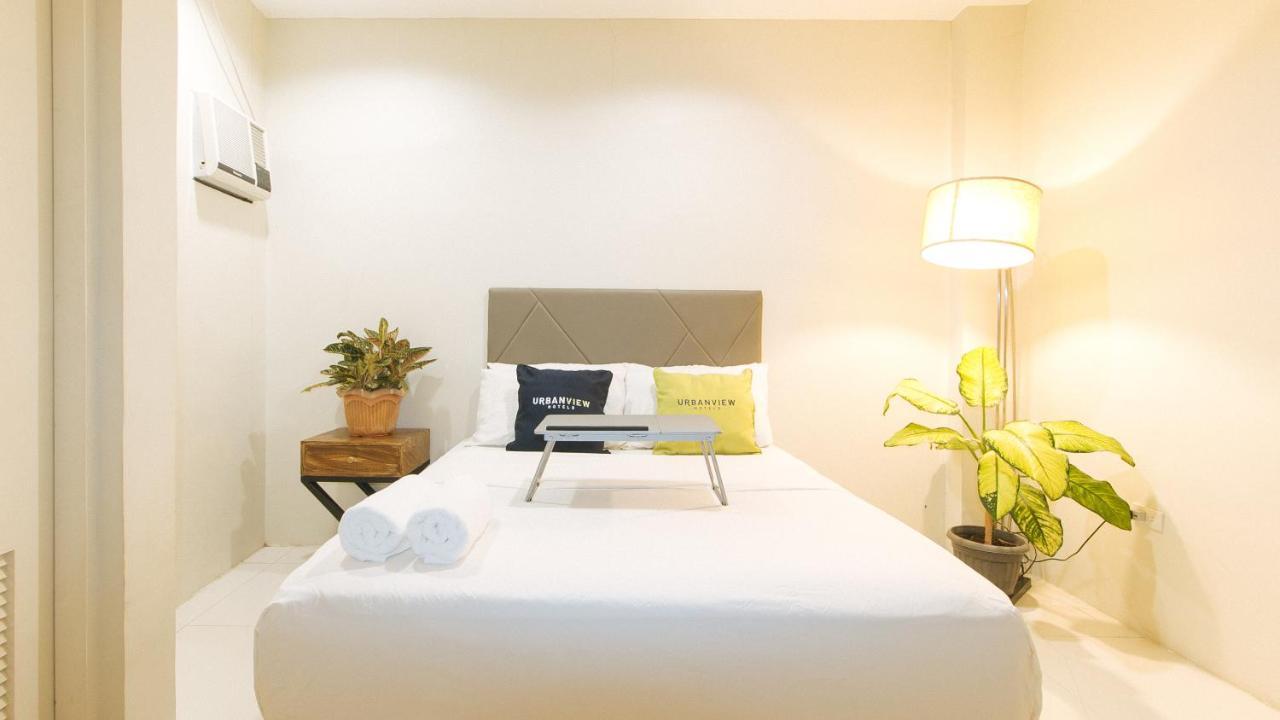 Urbanview At Lacson Street Bacolod City By Reddoorz Luaran gambar