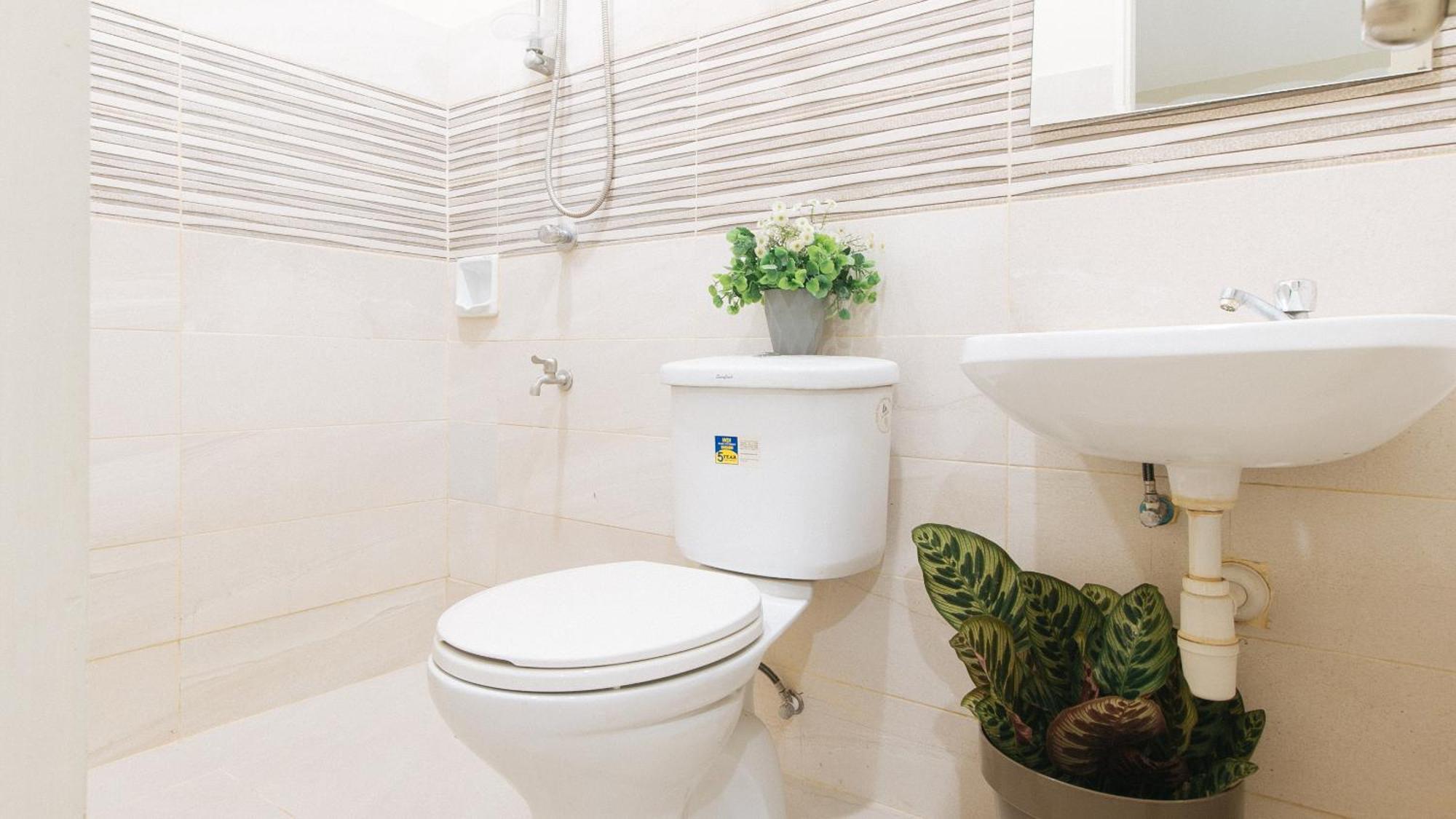 Urbanview At Lacson Street Bacolod City By Reddoorz Luaran gambar