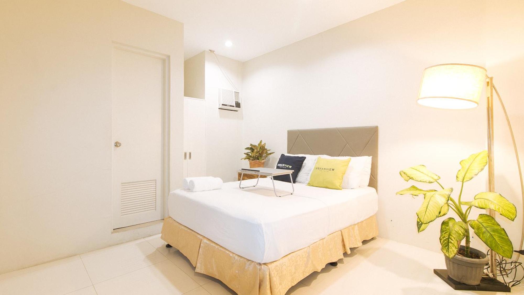 Urbanview At Lacson Street Bacolod City By Reddoorz Luaran gambar
